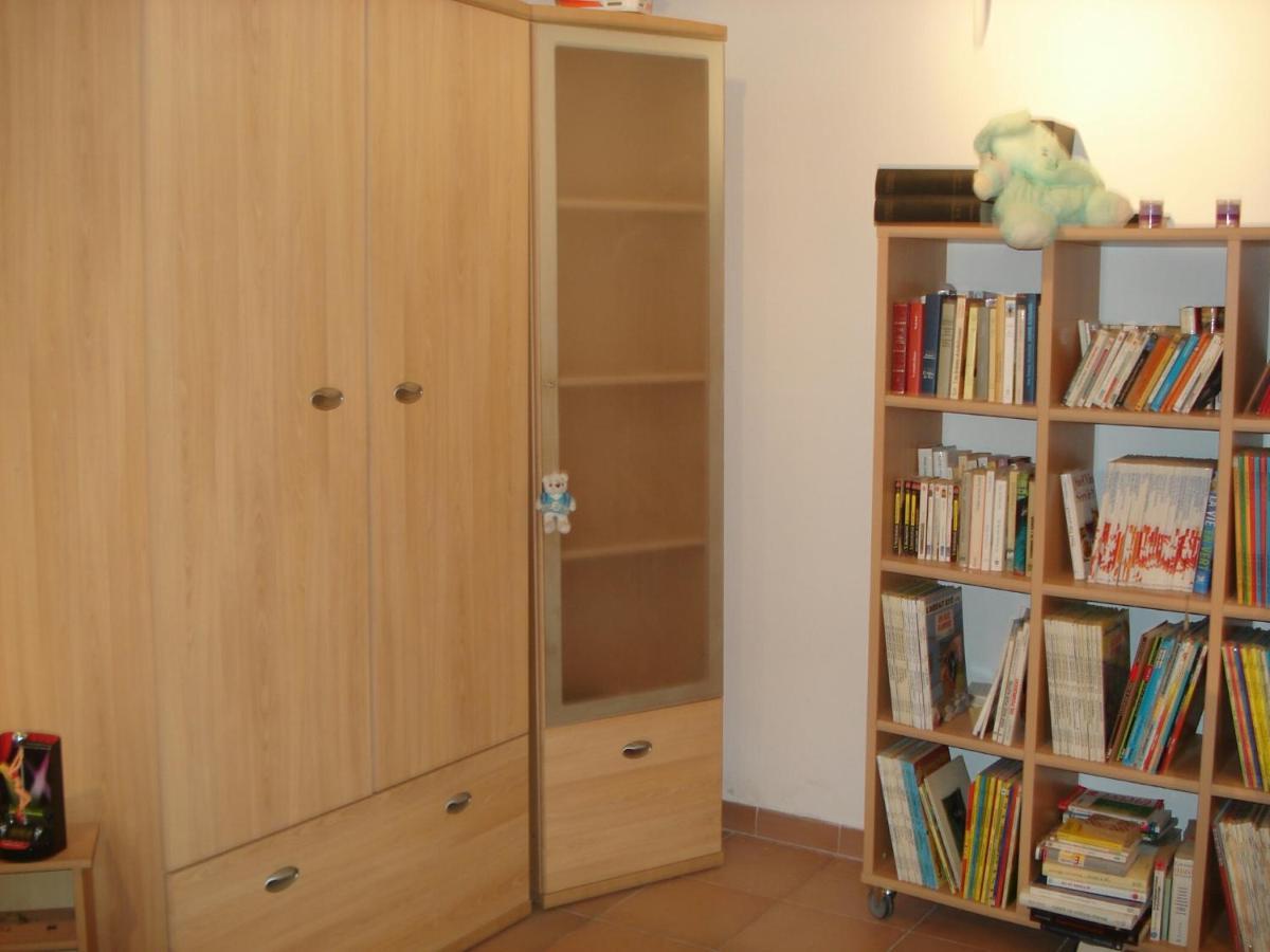 Appartement En Sous Sol De Villa Avec Acces Jardin Et Piscine Марсилия Екстериор снимка