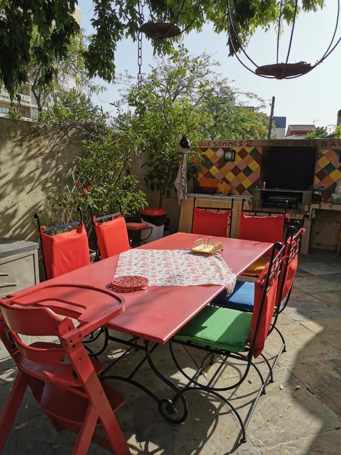 Appartement En Sous Sol De Villa Avec Acces Jardin Et Piscine Марсилия Екстериор снимка